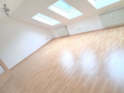 3-Raum Wohnung mit Einbauküche