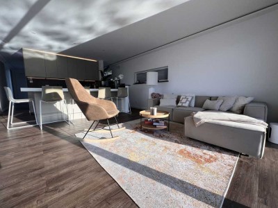 LUXUS Hausboot - 3 Etagen - 100m² Wohnen + 120 m² SONNENTERRASSE - Kamin, Kino, komplett individuell