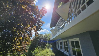 Freistehendes Bungalow-Architektenhaus mit Bürofläche