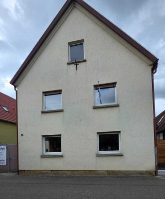 ~~ SANIERUNGSBEDÜRFTIGES WOHNHAUS MIT SCHEUNE UND GROSSEM GARTEN ~~