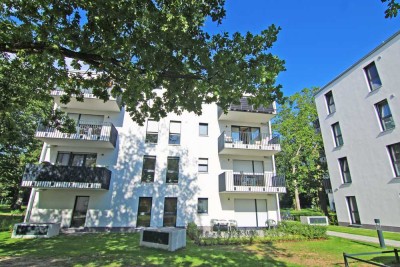 Einziehen und Wohlfühlen: Erstbezug! Herrliche Balkonwohnung mit allen Extras und Kfz/Wallbox!