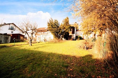 Endlich Platz in den eigenen vier Wänden - sonniges Reiheneckhaus mit großem Garten!