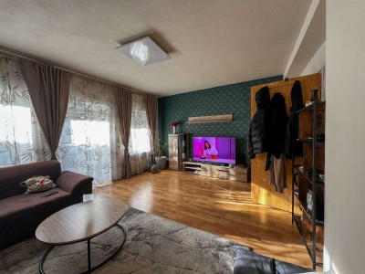 Vielseitiges Mehrfamilienhaus mit 3 Wohneinheiten – Ideal für Investoren & Familien