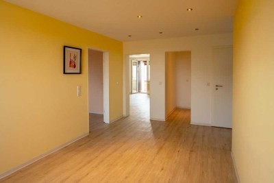 Sanierte 3-Zimmer Eigentumswohnung mit großem Balkon & Fahrstuhl - Komfortwohnung in der Nordstadt