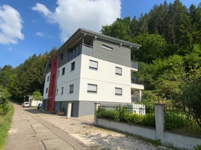 Sofort verfügbar - Renovierte, gemütliche 2-Zimmer Dachgeschosswohnung in Ettenheimmünster