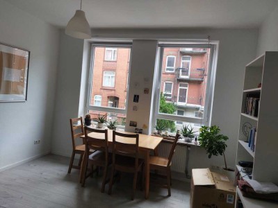 Helle 4-Zimmer Wohnung in Bahnhofsnähe