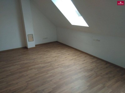 Provisionsfreie 46 m2 Dachgeschoss Wohnung Eigennutzung oder Anlage