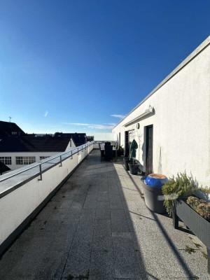 Penthouse-Feeling in Eislingen: 3-Zimmer-Wohnung mit traumhafter Dachterrasse!