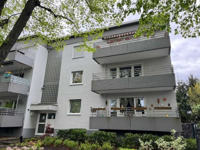 Etagenwohnung im gepflegten 9-Familien-Haus mit Garage zu vermieten