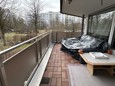 Hoher Wohncomfort in parkähnlicher Anlage, bezugsfr.  4-Zi-ETW, großz. Grundr. L-Balkon, Aufz., 2TG