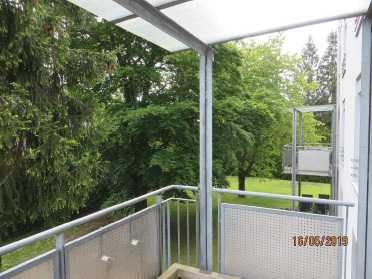 Gepflegte 2-Zimmer-Wohnung mit Balkon und TG Platz in Konstanz