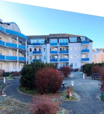 ATTRAKTIVES APPARTEMENT- KÜCHE SEPARAT-BALKON-
RENERVIERUNGSBEDÜRFTIG