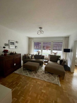 2,5-Zimmer-Wohnung mit Parkett im 2. OG mit Balkon in Wesel