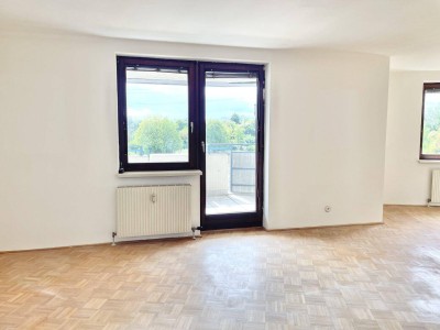 PROVISIONSFREI VOM EIGENTÜMER! IDEALE 4-ZIMMER-WOHNUNG MIT GUTE AUFTEILUNG UND LOGGIA!