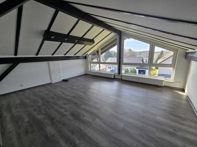 Charmante, helle 2-Zimmer-Wohnung mit Einbauküche, Stellplatz in naturnaher Lage bei Montabaur