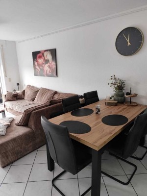 Geschmackvolle 3,5-Raum-Maisonette-Wohnung mit EBK in Moers