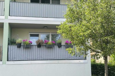 Stilvolle, geräumige und moderne 3-Zimmer-Wohnung mit Balkon in Hattersheim