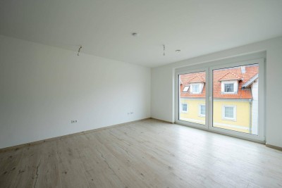 ++ Barrierefreie, helle 2-Zimmer Wohnung inkl. 2 Garagenplätzen! ++