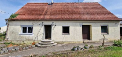 – Sanierungsobjekt mit Potenzial -
  ein Einfamilienhaus in Burgheim