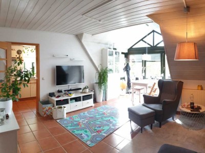 Schöne 4-Zi. DG-Maisonette+Garten+Garage+36qm Hobby, S-Bahn S2, ruhig+gepflegt!