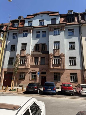 Ein Unikat über den Dächern der Stadt – Historischer Charme trifft moderne Großzügigkeit