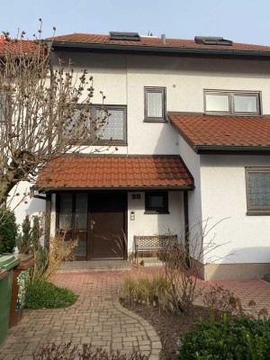 Lichtdurchflutete Maisonette Wohnung in Plankstadt