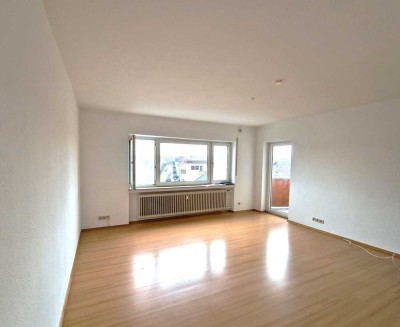 Renoviert und Teilsaniert! Aparte Wohnung mit Fernblick in zentraler Lage von Oberursel-Weißkirchen