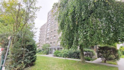 Komfortables Wohnen: Balkon, Tiefgarage, Pool & Sauna in Duisburg