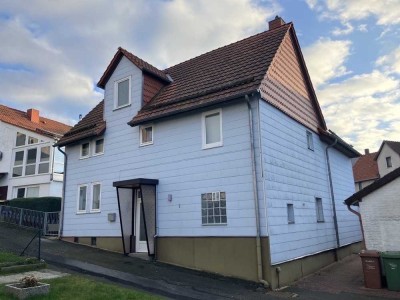 Einfamilienhaus mit Garten und Garage in Espenau-Hohenkirchen