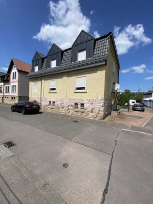 Renovierungsbedürftiges Wohnhaus in familienfreundlicher Lage von Klarenthal