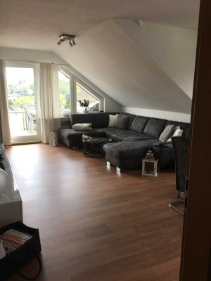 Schöne 2-Zimmer-DG-Wohnung mit Balkon in Kierspe