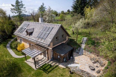 Luxuriöses Wohnen im Waldviertel: Vollsaniertes Haus mit idyllischem Garten und hochwertiger Ausstattung