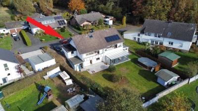 Ihr neues Zuhause: Familienfreundliche Doppelhaushälfte mit Kaminofen und sonnigem Balkon!