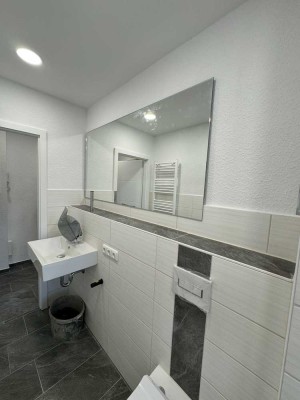 NEU SANIERT ! sonnige 3-Raum-Wohnung mit Balkon