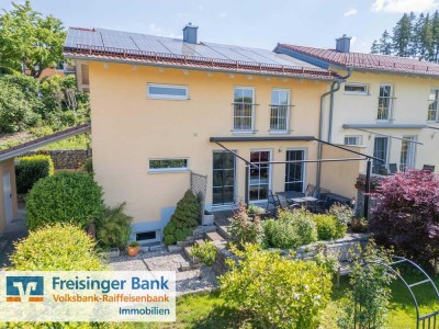 Ihr Familienglück in Buch am Erlbach: Moderne Doppelhaushälfte mit Garten in ruhiger Siedlung