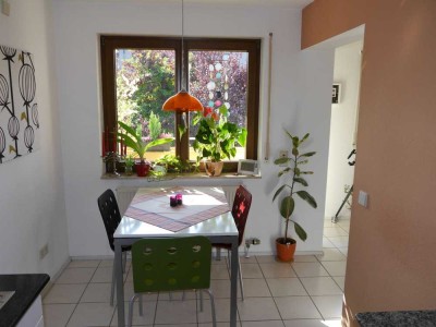 Sonnige 2-Zi. Wohnung in Ettlingen. Südbalkon, Garage -provisionsfrei-