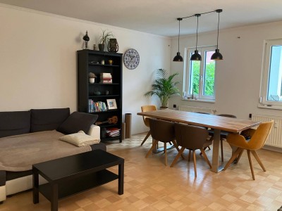 Attraktive Wohnung am Stadtrand mit Terrasse