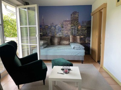 **Hübsche, kleine, möblierte 1 Zimmer-Wohnung mit Balkon, Nähe Prüm**