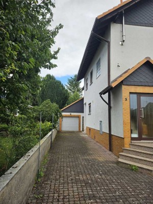 3 Familien Haus in guter Wohnlage 729000 € - 350 m² - 11.0 Zi.