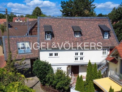Stilvolle Maisonette-Wohnung mit historischem Charme