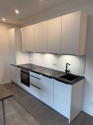 Helle 2-Zimmer Wohnung, mit Fußbodenheizung, EBK und Terrasse am Waldrand in Aichtal