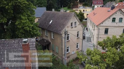 Zweifamilienhaus mit Denkmalschutz am Yachthafen von Salzmünde.