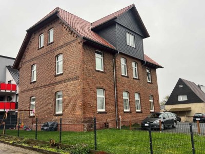 Eigentumswohnung mit Stellplatz
im Erdgeschoss eines Dreifamilienhauses