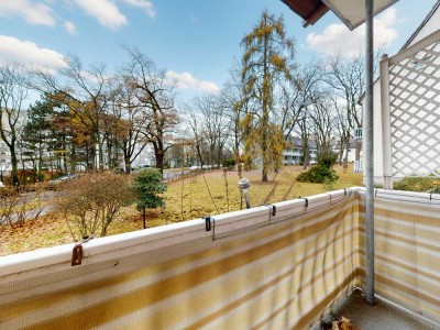 Attraktive Kapitalanlage im Berliner Westend – vermietete 2,5-Zimmer-Wohnung mit Balkon