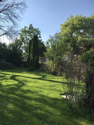 Schöne, großzügige 4-Zimmer-Wohnung mit Gartenmitnutzung in Scheden