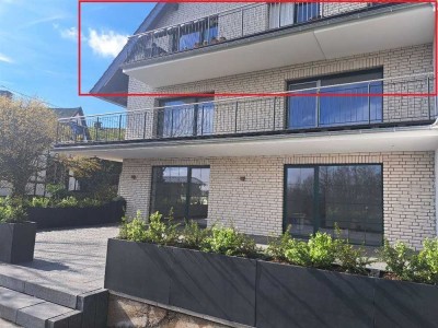 Das sind ja schöne Aussichten! Helle Dachgeschosswohnung mit Balkon und einmaliger Aussicht