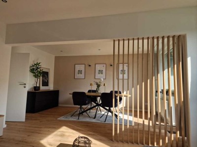 Stilvolle möblierte 2,5-Zimmer-Erdgeschosswohnung/ Erstbezug inkl. Parkplatz