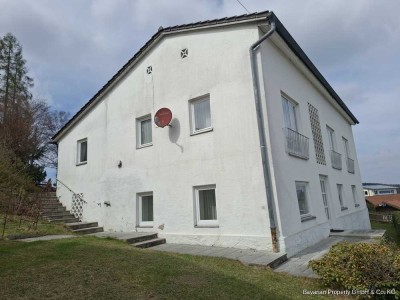 NEUER PREIS !!!!
Bezugsfrei - Einfamilienhaus mit separater Einliegerwohnung in Konzell
