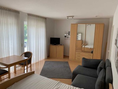 Für Wochendheimfahrer,möbl.-modernisierte1-Zimmer-Wohnung mit Balkon und Einbauküche in Schwalbach