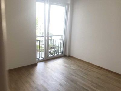 *2-Zimmer Wohnung *Küche mit EBK *Duschbad *Parkett *
